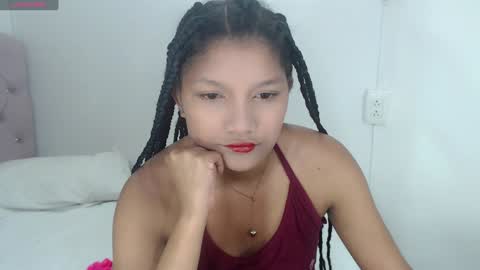 Snapshot of elly_willis chatting on December 30, 2:40 pm Elly online show from December 30, 2:40 pm