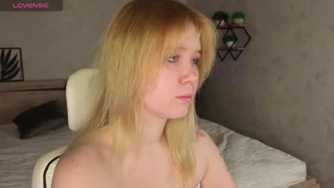 ellya_castro online show from October 21, 12:55 am