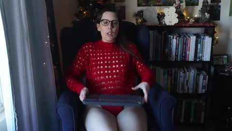 Elly Naomi online show from December 6, 7:12 pm