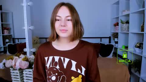 elma_lily online show from November 21, 6:45 am