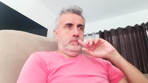 fer online show from December 4, 6:06 pm