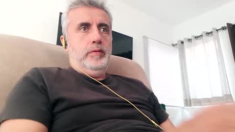 fer online show from January 1, 6:38 pm