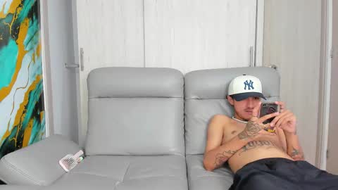 BLUE-MESSI-ARES online show from November 11, 7:03 pm