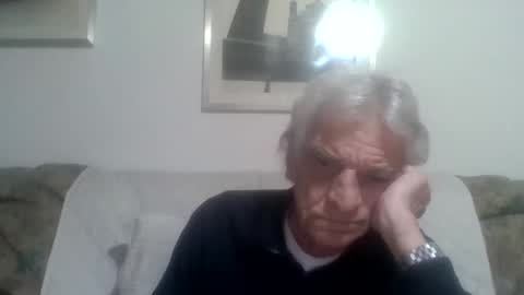 Snapshot of elmo191271 chatting on October 12, 3:27 am elmo191271 online show from October 12, 3:27 am