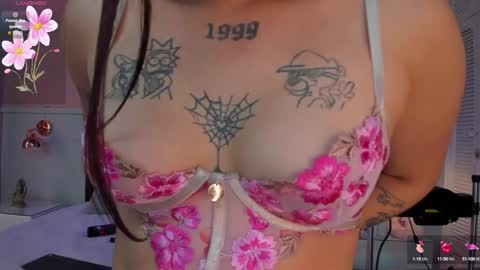 Elodie  online show from September 21, 12:07 pm