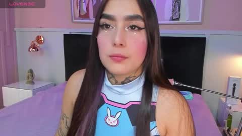 Elodie  online show from September 25, 12:53 pm