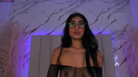 elody_rousse online show from October 14, 11:55 am