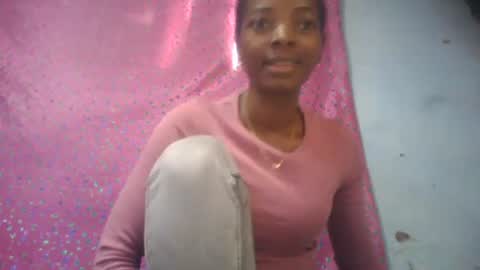 Snapshot of elodynarcisse chatting on November 20, 9:09 am elodynarcisse online show from November 20, 9:09 am