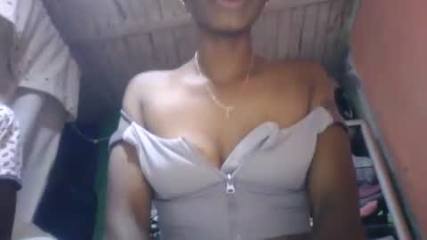 Snapshot of elodynarcisse chatting on November 29, 3:15 pm elodynarcisse online show from November 29, 3:15 pm