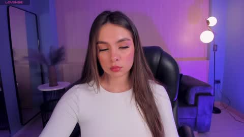 ELOISA OLIVERO online show from January 27, 11:32 am