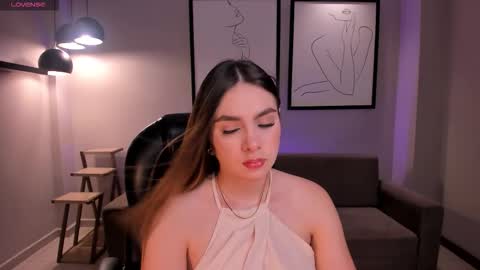 ELOISA OLIVERO online show from November 18, 7:29 pm