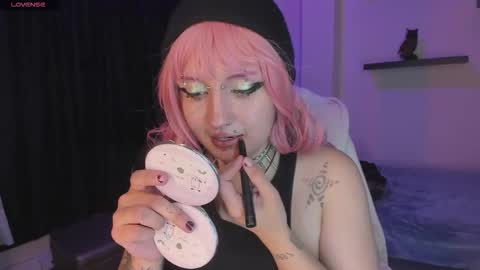 Eloise  . online show from October 25, 4:42 am