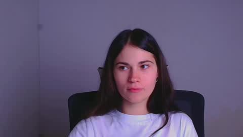 Elsa online show from December 2, 11:07 pm