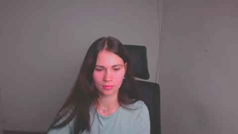 Elsa online show from January 28, 7:53 pm