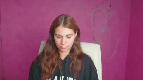 Elsa online show from September 22, 6:15 am