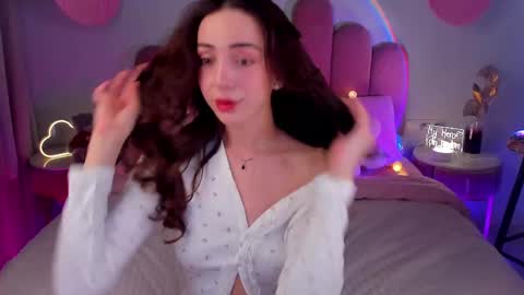 Michelle online show from February 12, 8:18 pm