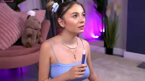 Adina online show from October 18, 8:42 pm