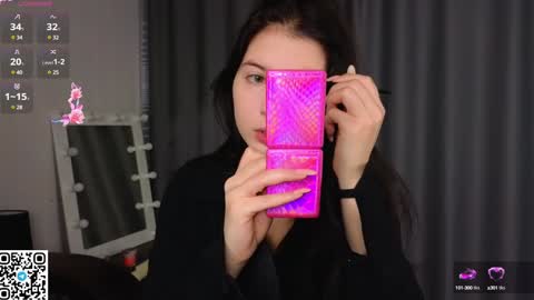 Snapshot of elswythbareford chatting on January 27, 7:35 am Elizabeth online show from January 27, 7:35 am