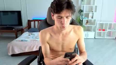 Elvano online show from September 29, 7:57 am