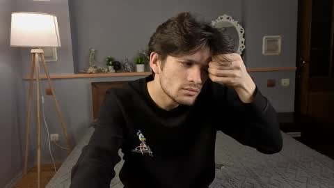 Elvano online show from November 27, 8:11 pm