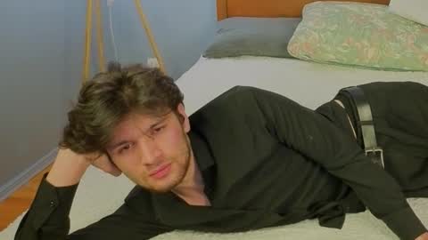 Elvano online show from November 30, 5:17 pm