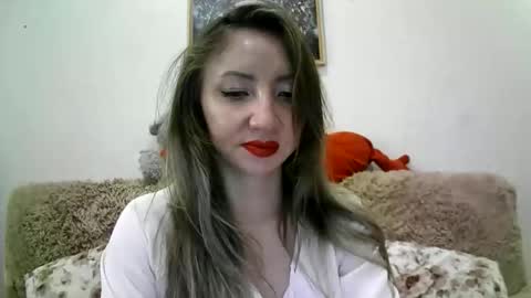 Snapshot of elvinasweet chatting on October 6, 5:49 am ElvinaSweet online show from October 6, 5:49 am