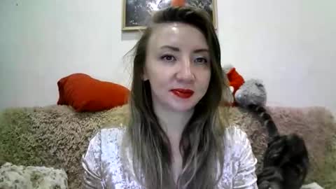 Snapshot of elvinasweet chatting on October 7, 5:37 am ElvinaSweet online show from October 7, 5:37 am