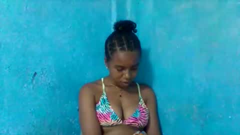 Snapshot of elys208 chatting on October 22, 7:52 am elys208 online show from October 22, 7:52 am