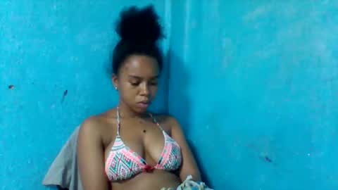 Snapshot of elys208 chatting on November 16, 12:27 am elys208 online show from November 16, 12:27 am