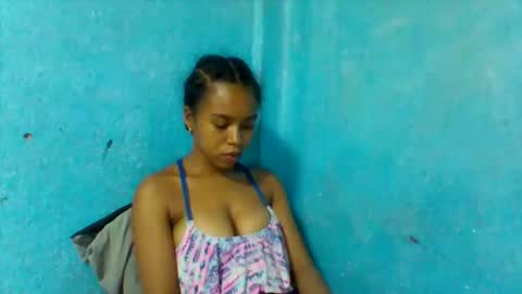 Snapshot of elys208 chatting on November 19, 3:12 pm elys208 online show from November 19, 3:12 pm