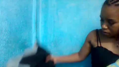 Snapshot of elys208 chatting on December 2, 1:55 am elys208 online show from December 2, 1:55 am