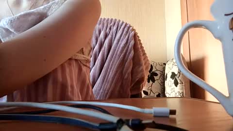 Elza Kom online show from December 1, 5:45 am