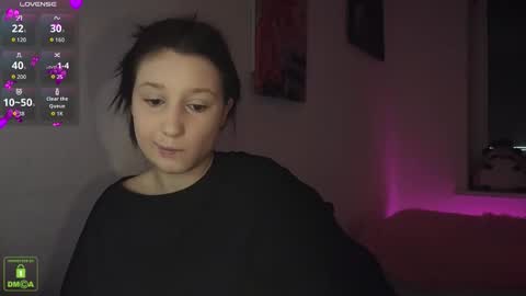 Em1l1a online show from October 11, 8:07 pm