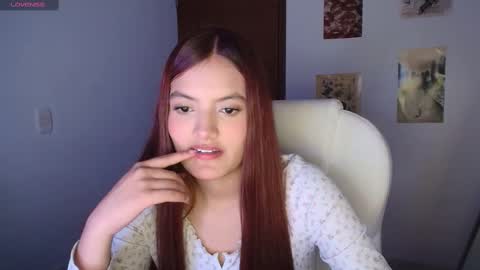 Snapshot of ema__rose chatting on September 14, 1:49 am Ema online show from September 14, 1:49 am