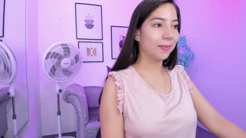 Ema louisx  online show from December 11, 12:23 pm