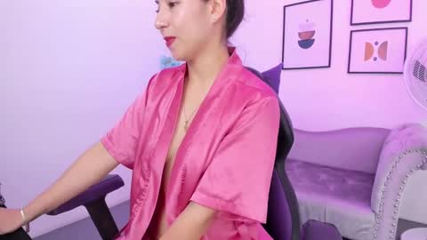 Ema louisx  online show from January 22, 5:38 pm