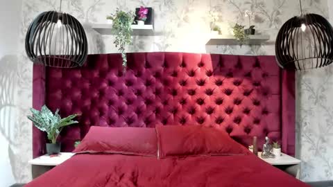 Ema  online show from October 16, 8:32 pm