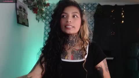 ema_ploxx online show from October 25, 5:15 am