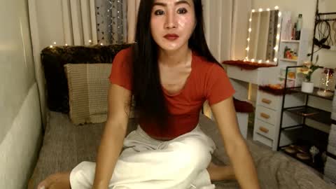 Snapshot of emarie91 chatting on February 26, 6:26 am Trans cummer online show from February 26, 6:26 am