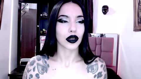 Emerald Black online show from December 20, 7:22 am