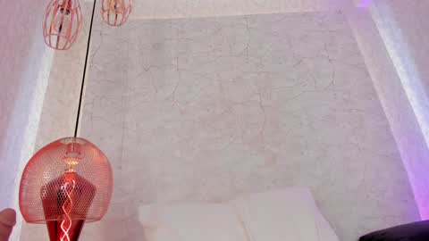 emelie_89 online show from January 27, 12:43 am