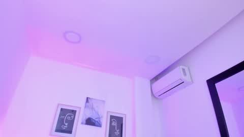 emelie_89 online show from February 21, 3:43 pm