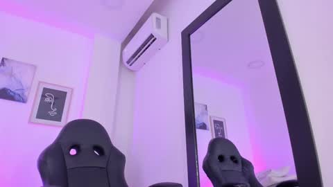 emelie_89 online show from March 5, 3:18 pm