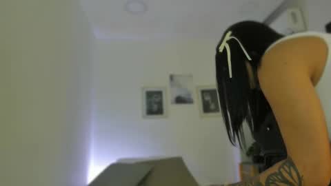 emelie_89 online show from October 2, 11:50 am