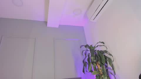 emelie_89 online show from October 28, 9:35 am