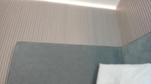 emelie_89 online show from December 2, 12:21 pm