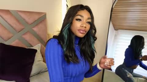 Snapshot of emely_brandon_ chatting on March 5, 4:57 pm anyelii online show from March 5, 4:57 pm