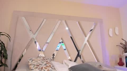 Emely online show from March 12, 2:56 pm