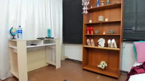 Emely   online show from December 5, 12:30 am