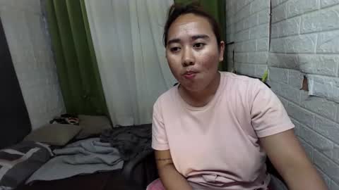 Snapshot of emely_slutxxx chatting on March 2, 7:32 am Emely online show from March 2, 7:32 am